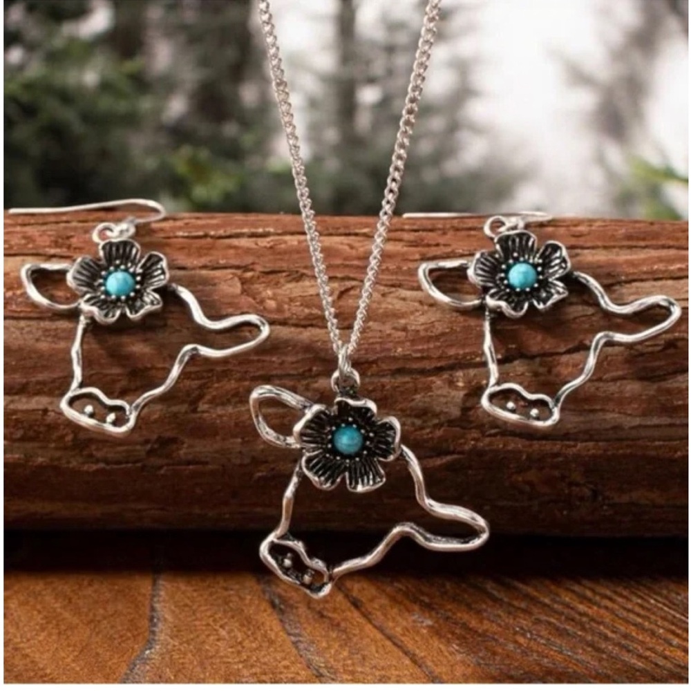 Set 3 Pcs Blue Turquoise Stone Decor Highland Cow Cattle Head Necklace Earrings